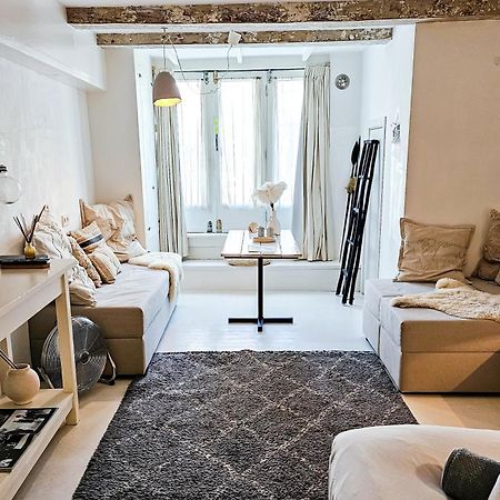 The White Wilde - Studio In A Historic Canalhouse From 1799 Amesterdão Exterior foto